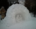 Kadzidło: Niesamowita szopka wyrzeźbiona w śniegu (ZDJĘCIA)