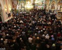 Sanktuarium św. Antoniego: Tłumy wiernych na mszy z modlitwą o uzdrowienie (ZDJĘCIA)