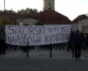 Kibice Jagiellonii do Sikorskiego w Białymstoku: &#8222;Zdrajca narodu&#8221; (VIDEO) 