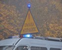 Wypadek w Dębach: Kierujący osobówką wypadł z drogi na łąkę