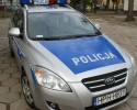 Szczawin: Kierowca VW najechał na siedzącego na jezdni mężczyznę