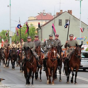 Parada wojskowa na ulicach Ostrołęki [ZDJĘCIA]