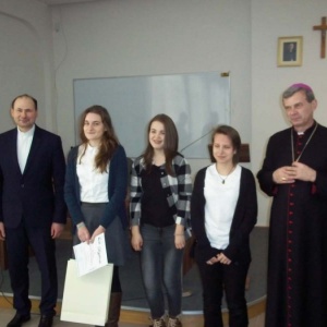 Uczennice z Ostrołęki w finale Olimpiady Teologii Katolickiej