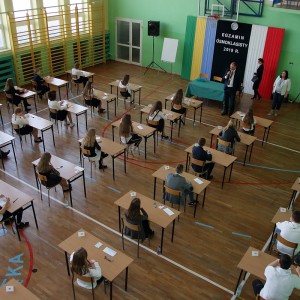 Jaką szkołę wybrać? - przewodnik edukacyjny po zespołach szkół powiatu ostrołęckiego