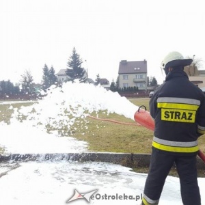 Ćwiczenia pożarowe &#8222;budowlańców&#8221; z ZSZ 2 w Ostrołęce [ZDJĘCIA]