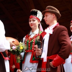 Weź ślub podczas "Wesela Kurpiowskiego" w Kadzidle. Trwają poszukiwania Młodej Pary