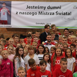 Grzegorz Łomacz z wizytą w Ostrołęce! Królewskie powitanie mistrza świata (wideo, zdjęcia)