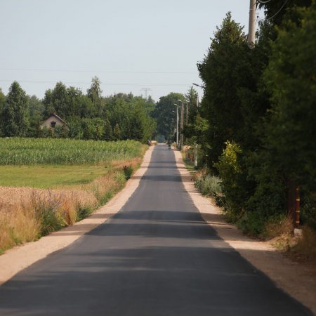 Nakładki asfaltowe na drogach gminnych w miejscowości Ławy