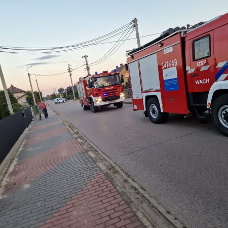 Pożar w Kadzidle. Cztery osoby ewakuowały się z zadymionego budynku [ZDJĘCIA]