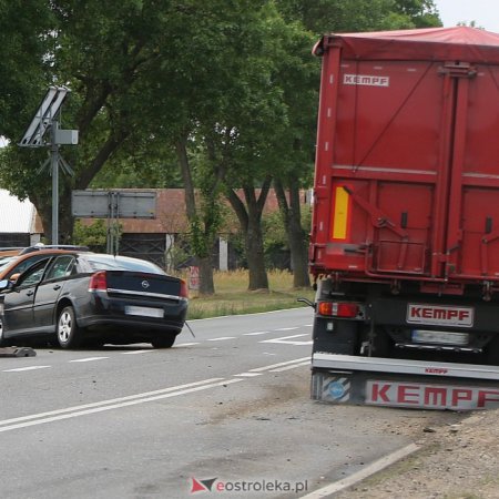 Śmiertelny wypadek drogowy w Ponikwi Dużej. Trasa Różan-Ostrów Mazowiecka zablokowana [ZDJĘCIA]