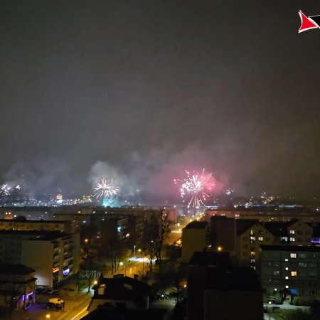 Ostrołęczanie witali Nowy Rok bez miejskiej imprezy [WIDEO]
