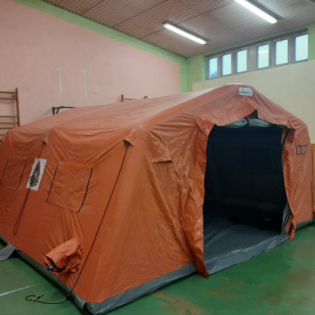 Nowe namioty pneumatyczne dla ostrołęckich strażaków [ZDJĘCIA]
