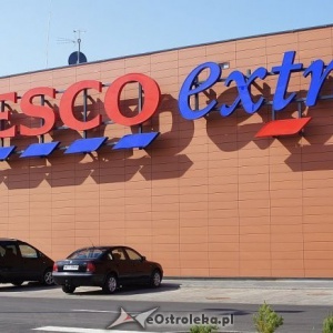 Pracownicy do zwolnienia, Tesco znika z Ostrołęki! Będzie nowy market