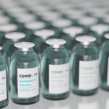 265 tys. nauczycieli zarejestrowanych na szczepienia przeciw COVID-19
