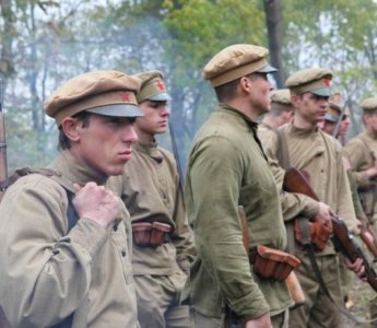 Ostrołęccy "Strzelcy" na planie zdjęciowym serialu "1920. Wojna i miłość" (ZDJĘCIA)