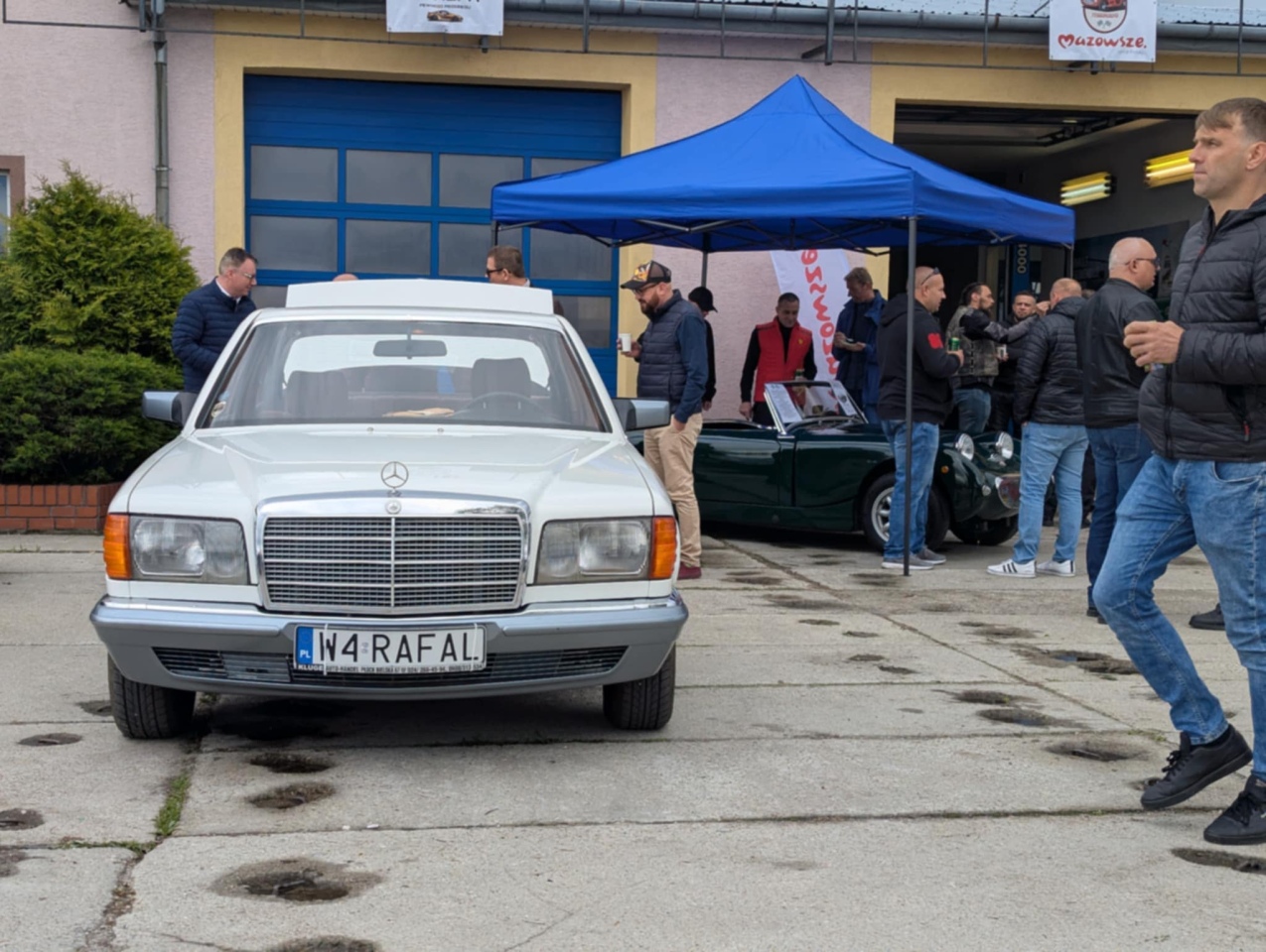 Od malucha po Austin-Healey. Motoryzacyjne święto w Teodorowie [WIDEO, ZDJĘCIA]