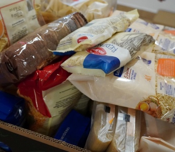 Ostrołęka łączy siły dobra! Wolontariusze Szlachetnej Paczki i Świątecznej Zbiórki Żywności razem dla potrzebujących! [ZDJĘCIA]