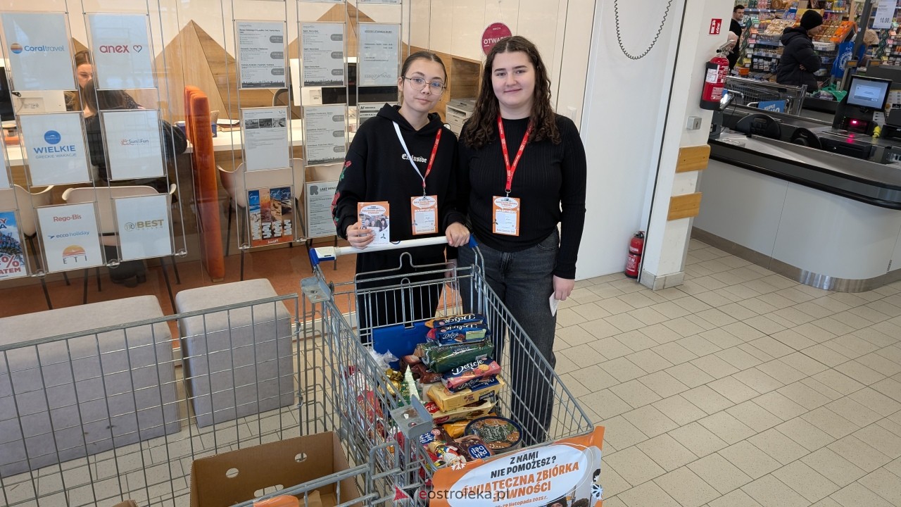 Ostrołęka łączy siły dobra! Wolontariusze Szlachetnej Paczki i Świątecznej Zbiórki Żywności razem dla potrzebujących! [ZDJĘCIA]