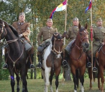Ułani z Ostrołęki po 70–ciu latach ponownie pod Kockiem