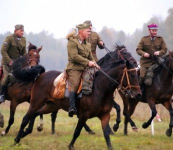 Wielka gonitwa za lisem, czyli Hubertus 2009 w Dzbeninie (zdjęcia, wideo)