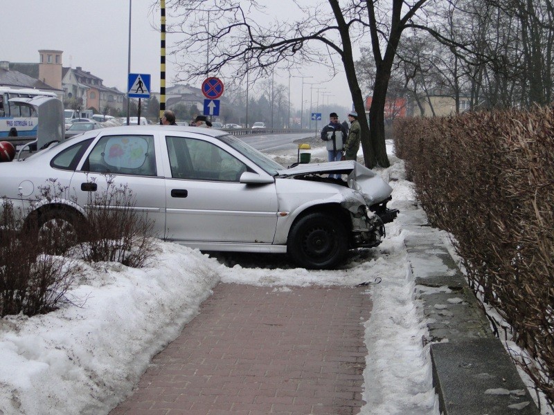 Na szczęście w zderzeniu nikt nie ucierpiał (fot. eOstroleka.pl)