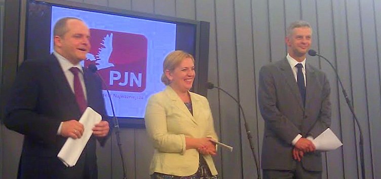 Paweł Kowal, Elżbieta Jakubiak i Paweł Poncyljusz podczas konferencji (fot. PJN)