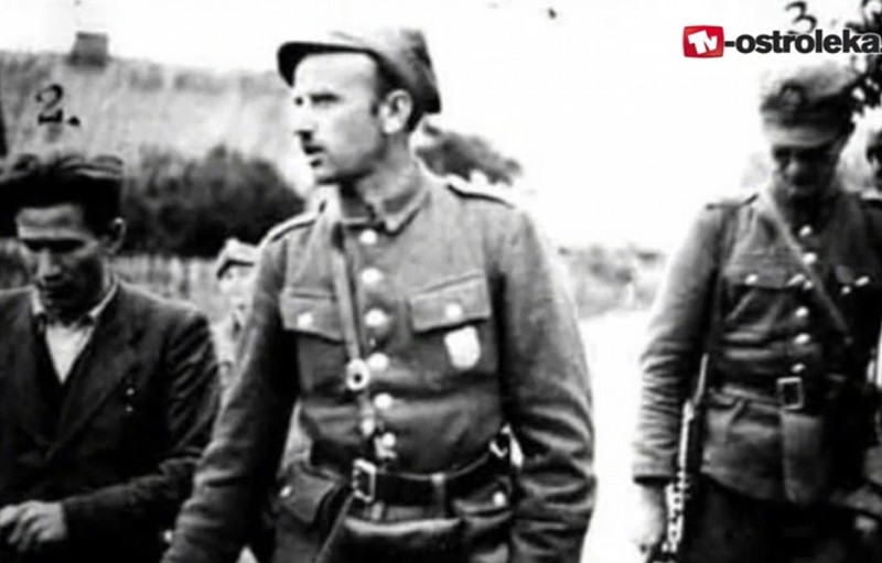 Major Zygmunt Szendzielarz Łupaszka - w środku