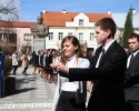 Ponad stu maturzystów zatańczyło poloneza na Placu Bema (WIDEO, ZDJĘCIA)