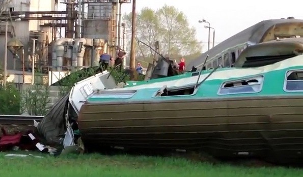 Wypadek kolejowy w Mostach (fot. youtube)