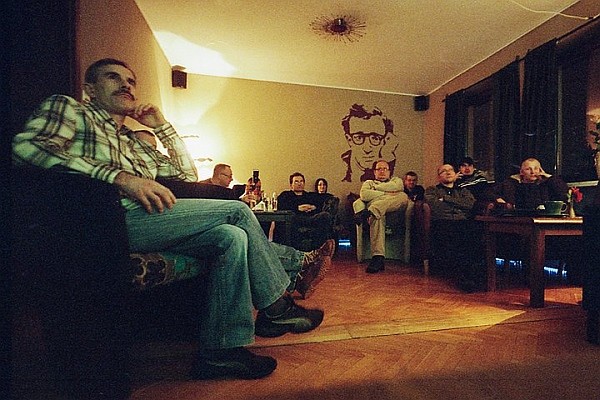 Jedno ze spotkań Ostrołęckiego Towarzystwa Fotograficznego