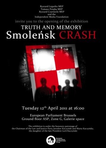 Plakat wystawy Truth and Memory Smoleńsk Crash