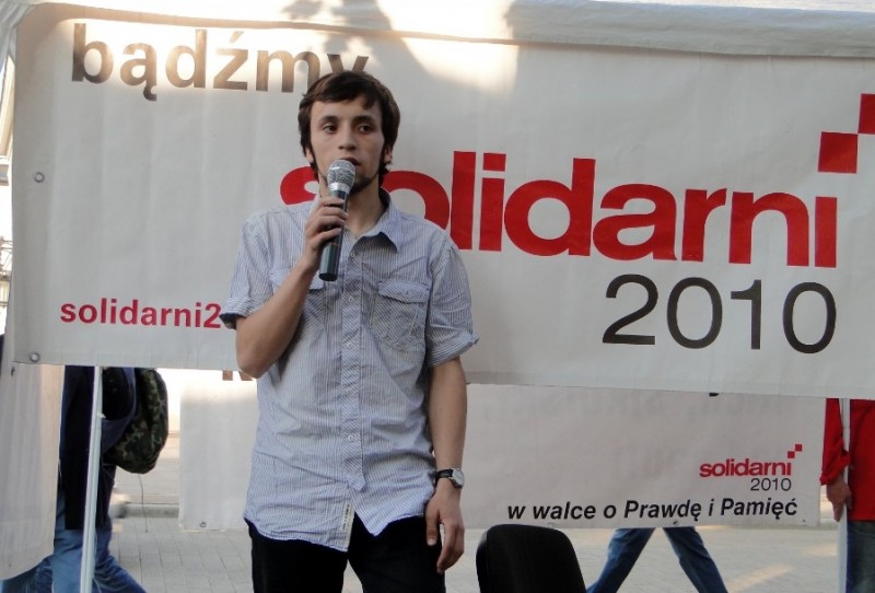 Samuel Rodrigo Pereira przy namiocie Solidarnych 2010 (fot. eOstroleka.pl)