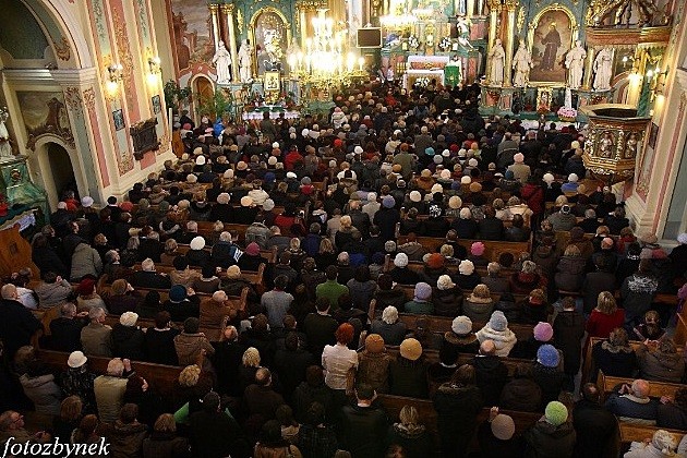Msza św. z modlitwą o uzdrowienie w ostrołęckim sanktuarium (fot. sanktuarium.ostroleka.pl)