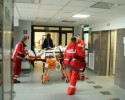 Szpitale na Mazowszu toną w długach: &#8222;Działanie ostrołęckiej placówki raczej nie jest zagrożone&#8221;