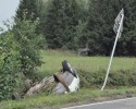 Golanka: Samochód wypadł z drogi i dachował 