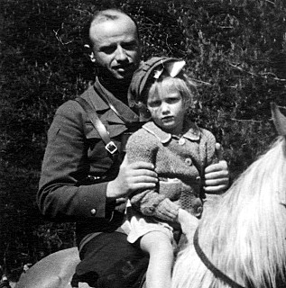 Major Szendzielarz z córką 