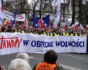 Warszawa: Marsz w obronie TV Trwam i wolnych mediów [VIDEO, ZDJĘCIA] 