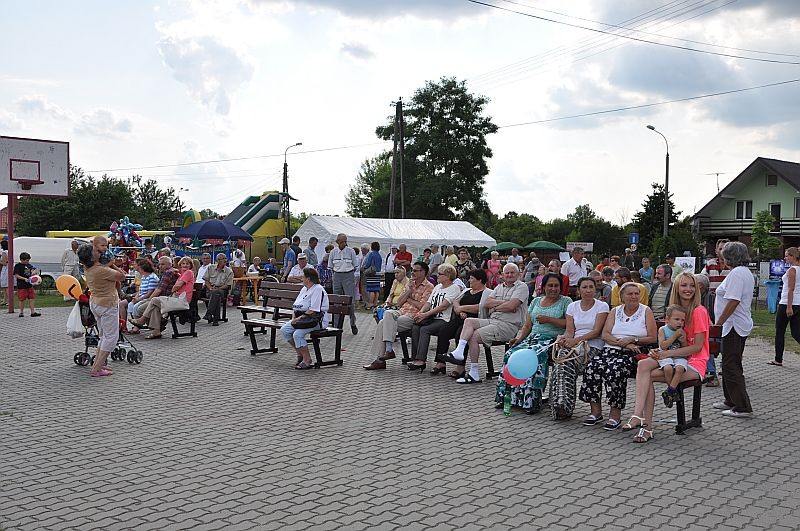 Wakacyjny piknik przy ul. Sobieskiego w Ostrołęce fot. eOstrołęka.pl