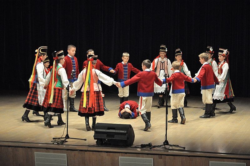 Koncert Zespołu Pieśni i Tańca KURPIE fot. eOstrołęka.pl