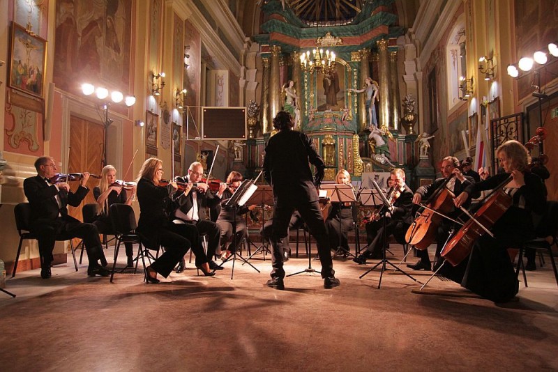 Podczas IX Festiwalu muzyki sakralnej Sacrum Et Musica w Ostrołęce zagrali muzycy z Capella Bydgostiensis z udziałem Pawła Gusnara (saksofon) pod batutą Jana Miłosza Zarzyckiego. fot. eOstrołęka.pl
