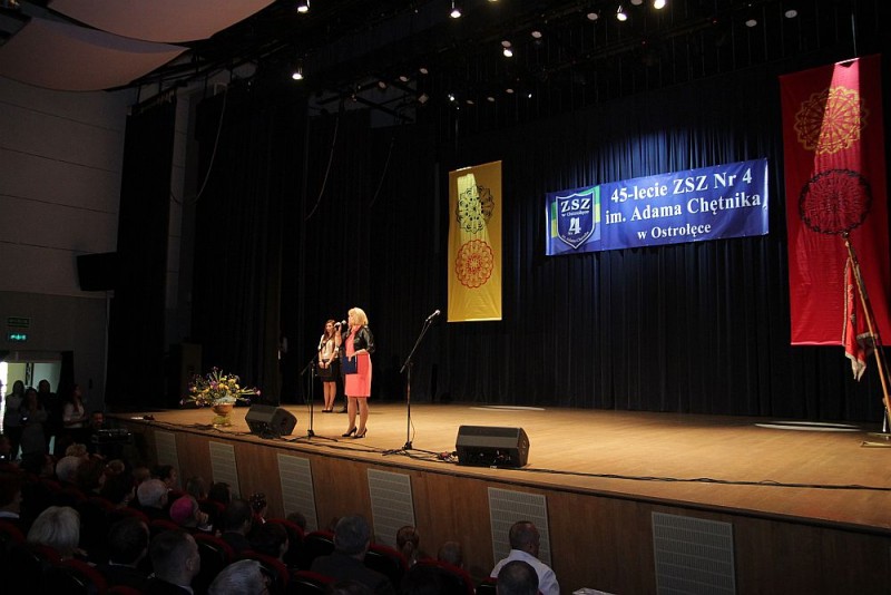 Uroczysta gala jubileuszowa z okazji 45-lecia ZSZ nr 4, fot. eOstrołęka.pl