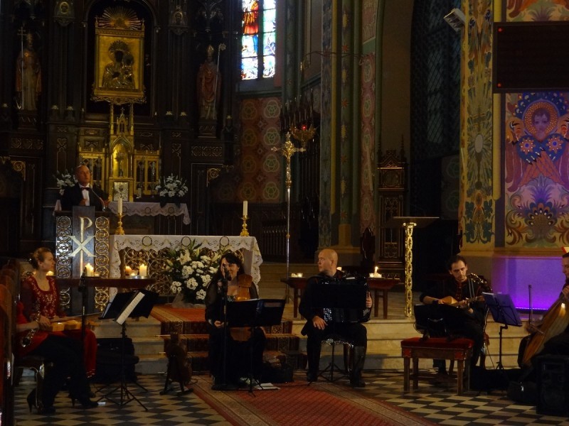 Lutosłowianie pod kierownictwem Marii Pomianowskiej/ fot. powiatostrolecki.pl