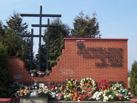 Mauzoleum na cmentarzu parafialnym w Ostrowi Mazowieckiej, fot. Urząd Miasta Ostrów Mazowiecka