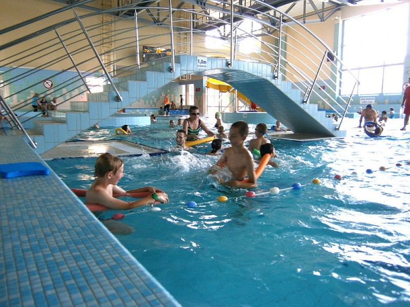 Z Wakacji z Parkiem Wodnym Aquarium skorzysta łącznie prawie 200 dzieci z Ostrołęki, fot. aquarium.ostroleka.pl