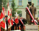 Radom: Odsłonięto pomnik Lecha i Marii Kaczyńskich