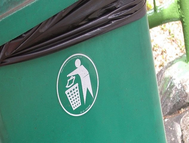 Opłatę za wywóz śmieci należy uiścić do 15 dnia każdego miesiąca, fot. sxc.hu