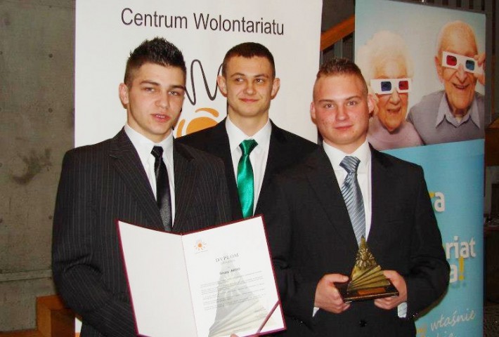 Arkadiusz Czarnecki, Radosław Grabowski i Damian Krajewski z grupy ARDO wyróżnieni w 2012 roku, fot. ePrzasnysz.pl
