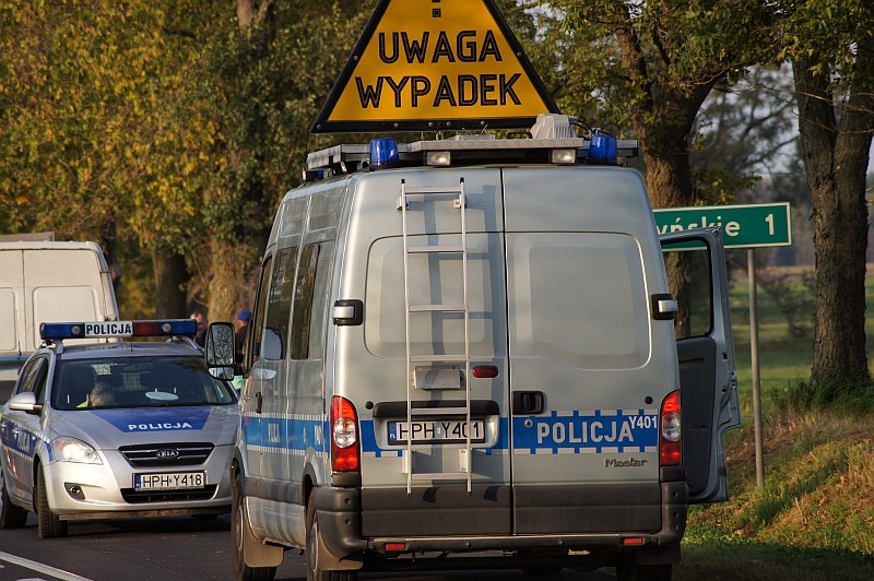 Do kolizji w Karniewie doszło na skutek nieuwagi kierującego małym daewoo tico, fot. eOstrołęka.pl