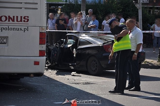 Wypadek na skrzyżowaniu ul. Bogusławskiego i ul. Piłsudskiego fot. eOstroleka.pl