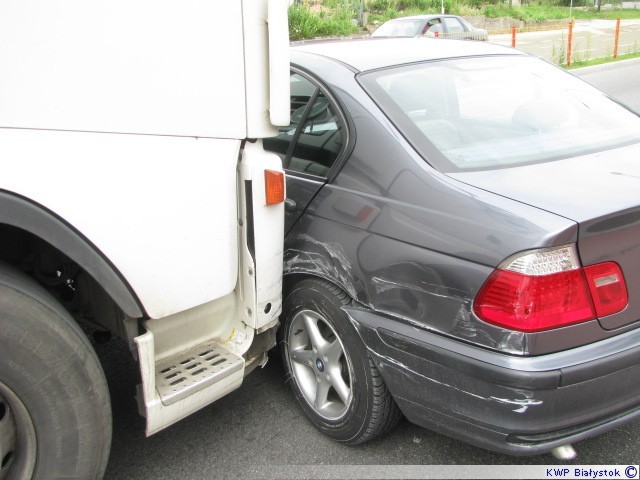 Zderzenie ciężarówki z BMW, fot. podlaska.policja.gov.pl